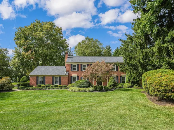 17 Lamp Post Ct, Potomac, MD 20854