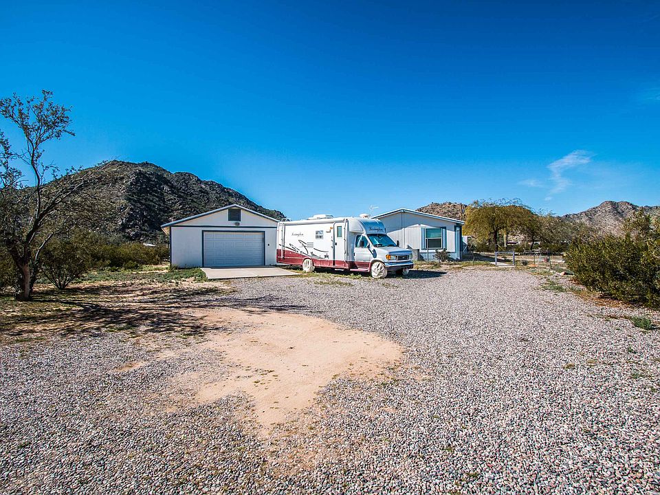 1st image of 52872 W Sunbake Ln