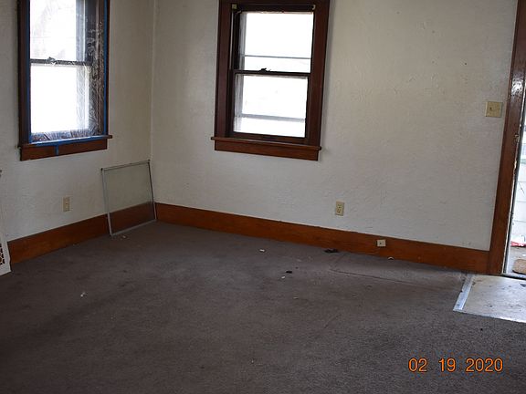 3rd image of 254 Keil Ave