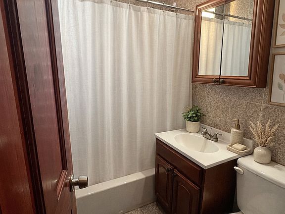 5th image of 3955 64th St APT 4C