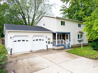 542 E Johnson St, Fond Du Lac, WI 54935