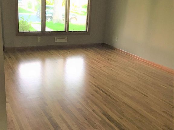 Living Room. Recently sanded floors.