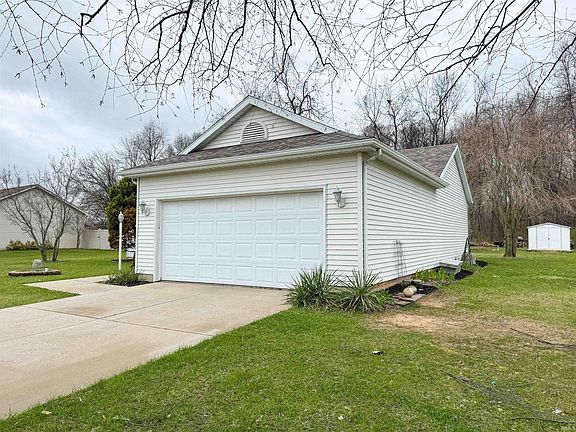 2nd image of 27715 Whitetail Way