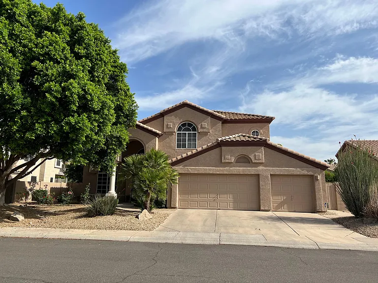 5410 E Helena Dr — Photo 1