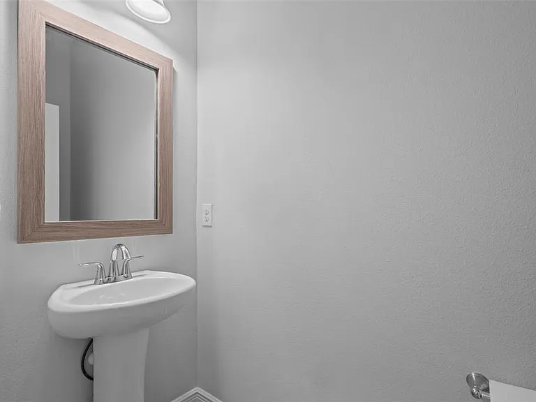2515 Portico St — Photo 25
