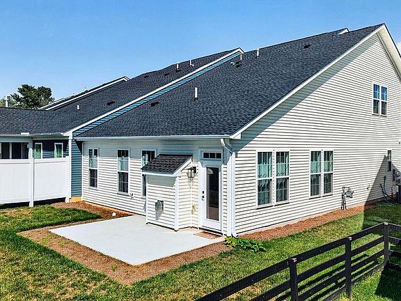 2nd image of 205 Springdale Rd