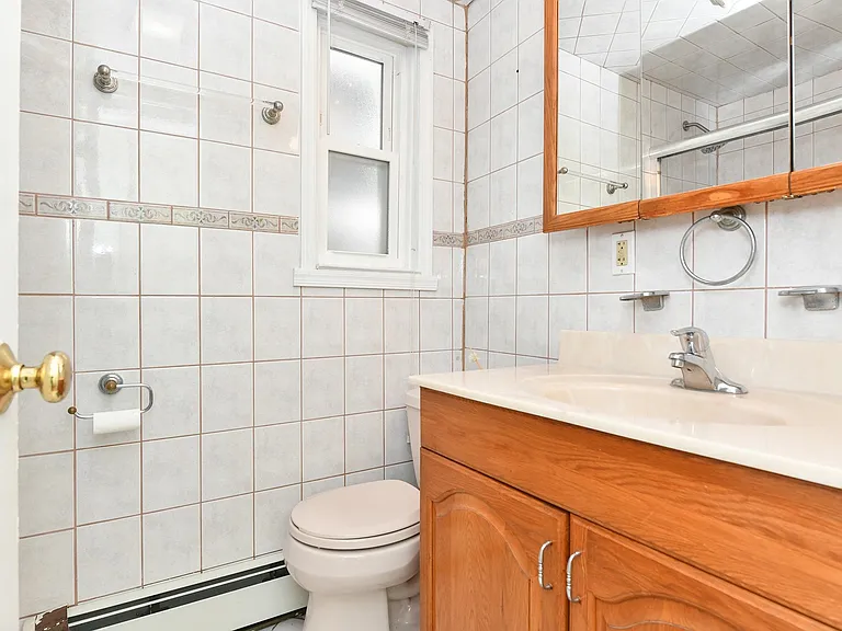 26 Charles St #1 — Photo 20
