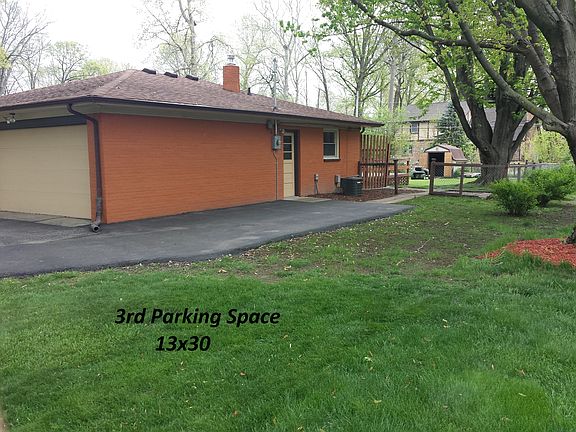 5th image of 13 Robinwood Dr