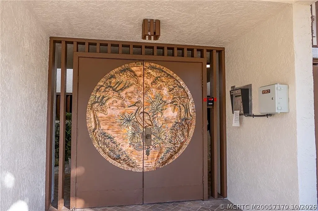 2 bed, 2.0 bath, 1351 sqft, $2,350 — Photo 2