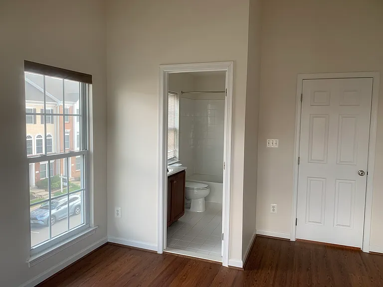 25128 Neptune Ter — Photo 20