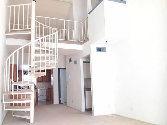 5th image of 26758 Claudette St Unit 430