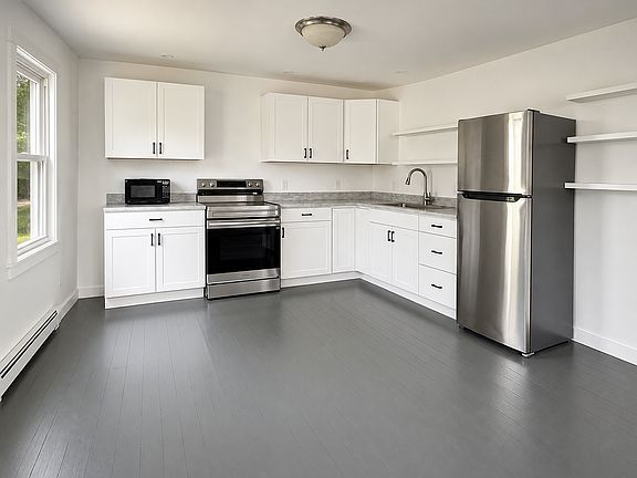 2nd image of 120 Limerock St Unit 1