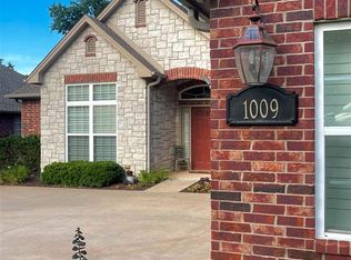 1009 S Shumard Dr, Stillwater, OK 74074