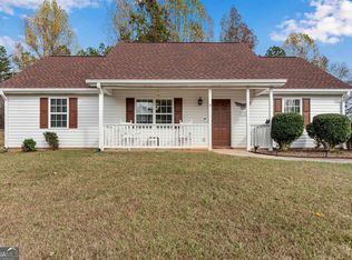 135 Farm Brook Ln, Dallas, GA 30157