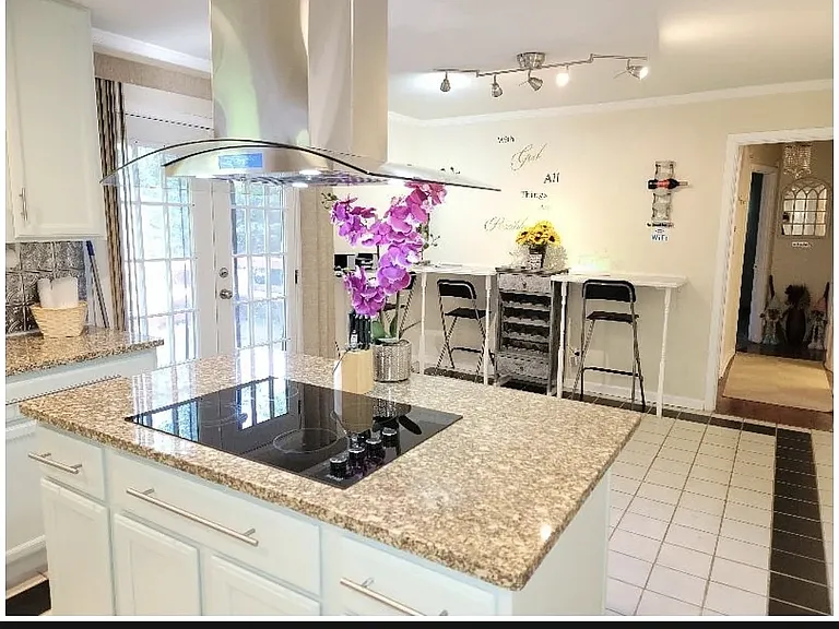 1734 Fairburn Rd SW — Photo 9