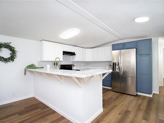5th image of 10965 Bonnievale Dr W