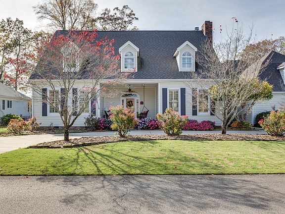 4th image of 290 Shasteen Bend Dr