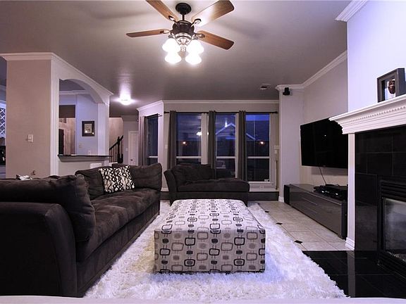 5th image of 3840 Belton Dr