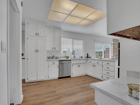 5th image of 2625 Alhambra Way