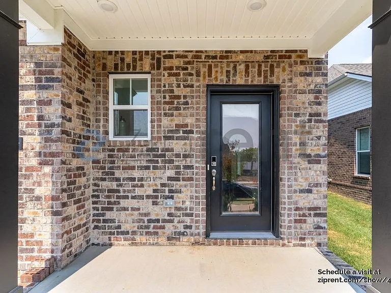203 Hudson Dr — Photo 4