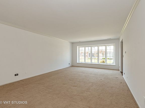 3rd image of 1442 Toulon Ct