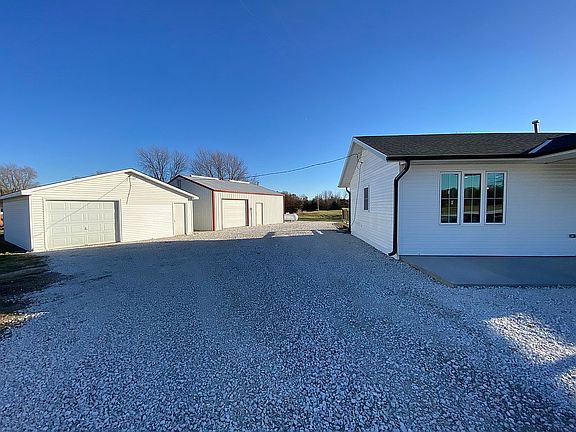 2nd image of 1970 N 1100th Ave