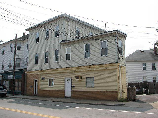 2nd image of 1350 Plainfield St #2