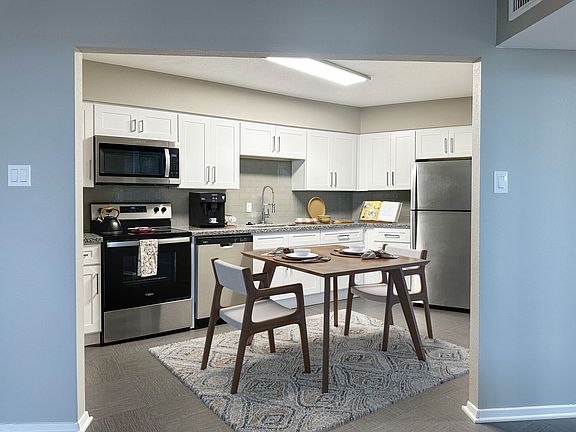 3rd image of 2511 Wedglea Dr APT 1014