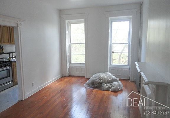 5th image of 54 Lefferts Pl