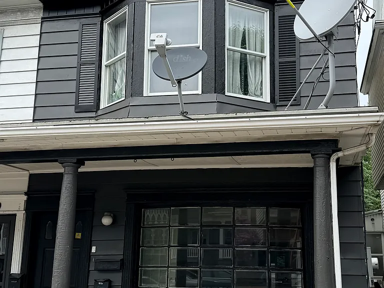 127 West Ave #1 — Photo 1