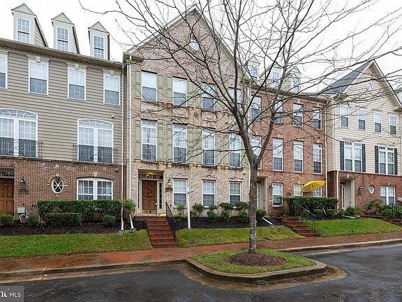 5th image of 15807 Buxton Pl