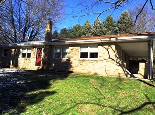 121 Berrywood Ln, Butler, PA 16002