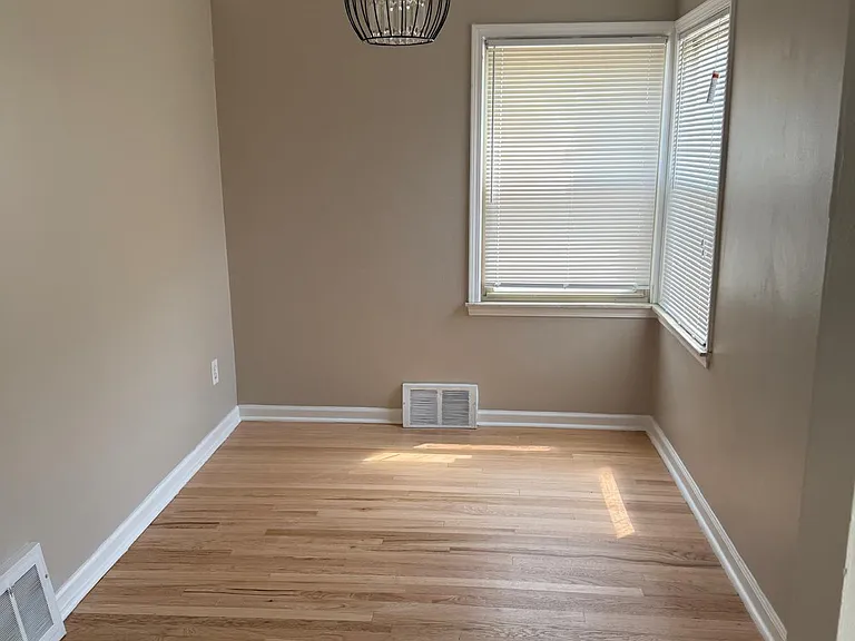 24800 SW Cherry St — Photo 4