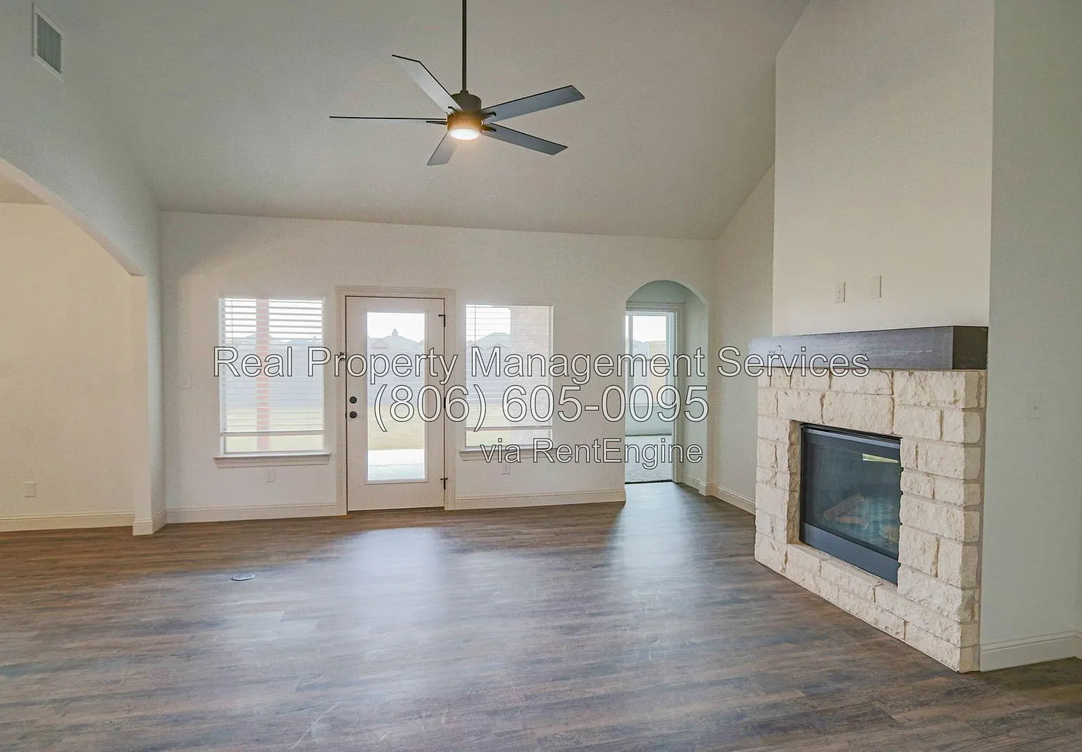 3 bed, 2.0 bath, 1878 sqft, $2,250 — Photo 3