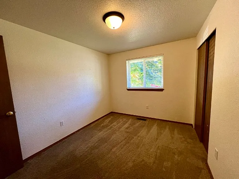 2422 Leach Ct SE — Photo 20