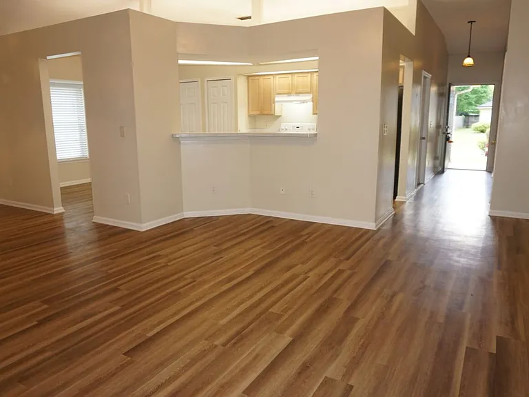 5050 Acre Estates Dr W — Photo 3