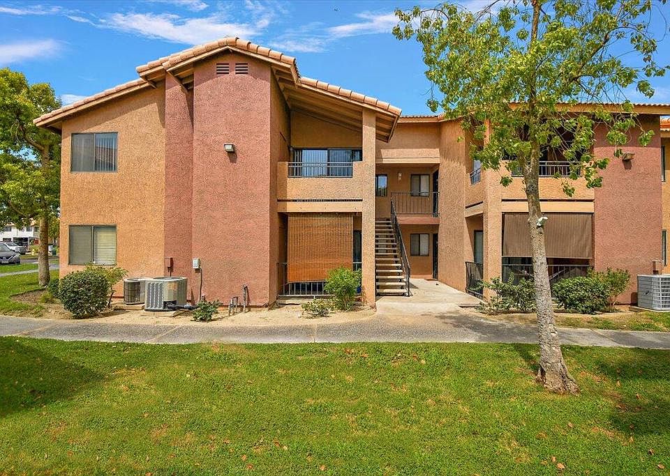 1st image of 78650 Avenue 42 APT 1210