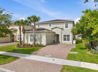 1416 NW Leonardo Circle, Port St Lucie, FL 34986