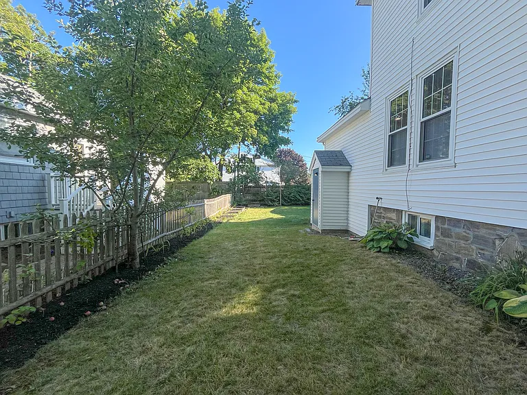 22 Crescent Ave — Photo 85