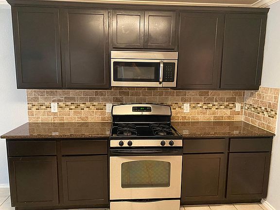 3rd image of 14003 Suffolk Woods Ln