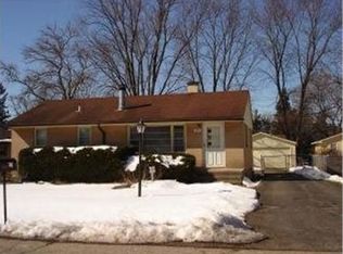 7411 Hemlock St, Crystal Lake, IL 60014