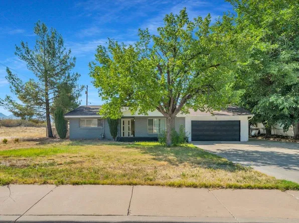 1230 Valley Park Dr, Santa Clara, UT 84765