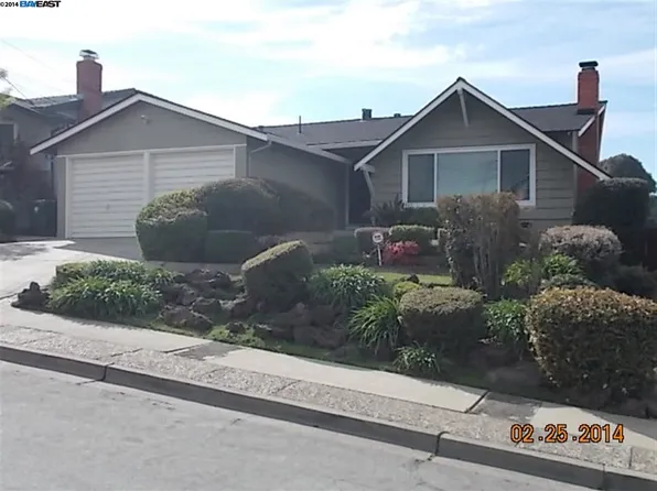 21299 Kahlert Ave, Castro Valley, CA 94546