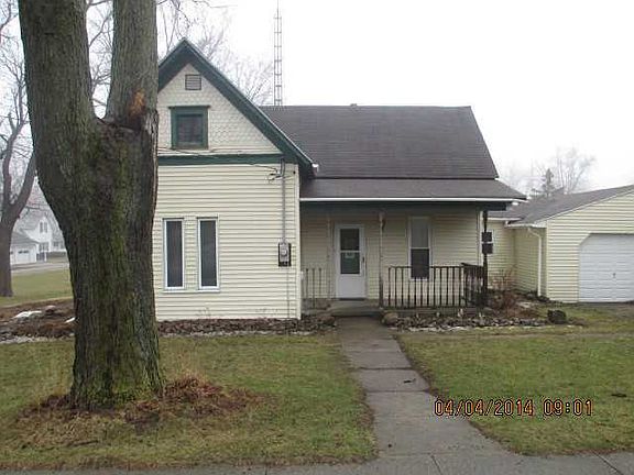 2nd image of 202 W School St