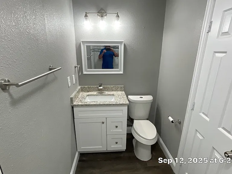 502 E Park Ave — Photo 11