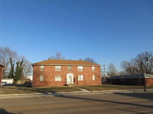 523 S Central Ave, Roxana, IL 62084