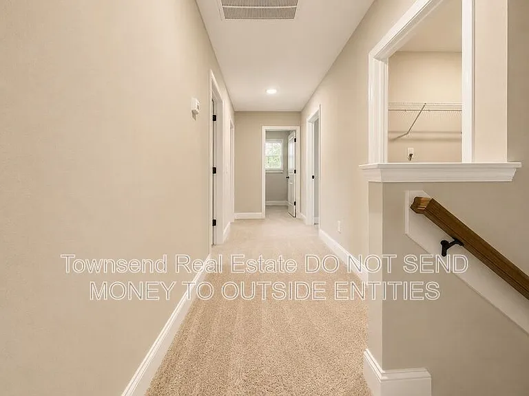 621 Blawell Cir — Photo 29