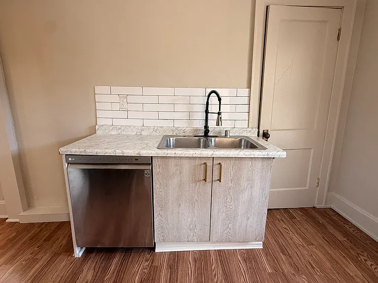 4 W 30th St #2 — Photo 8