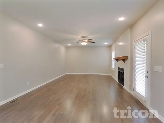 2nd image of 1785 Rains Rd