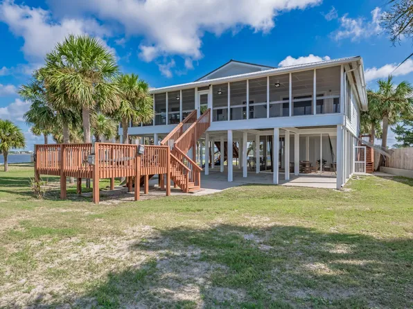 1645 Shell Point Rd, Crawfordville, FL 32327